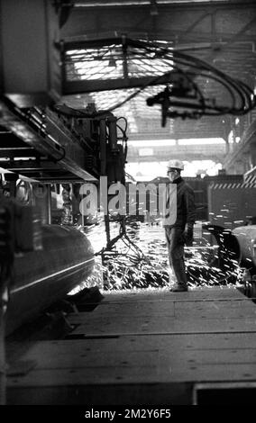 Die Thyssen-Rohrfabrik hier in Duisburg im Jahr 1968 produzierte große Rohre für den internationalen Markt Deutschland Stockfoto