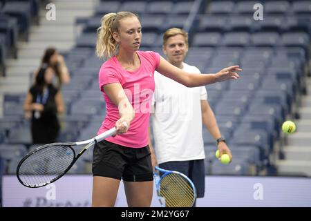 Robbe Ceyssens, Coach und Partner von Elise Mertens und Mertens, wurde bei einem Training vor dem US Open Grand Slam Tennis Turnier am Freitag, den 23. August 2019, in Flushing Meadow, New York City, USA, gezeigt. BELGA FOTO YORICK JANSENS Stockfoto