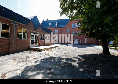 Abbildung zeigt die Schule „Selam College“ in Genk, Freitag, 30. August 2019. Der flämische Bildungsminister kündigte an, dass die Schule nicht die erforderlichen Arbeitserlaubnisse erhalten werde, und behauptete, dass die grundlegenden Menschenrechte nicht geachtet würden. BELGA FOTO NICOLAS MAETERLINCK Stockfoto