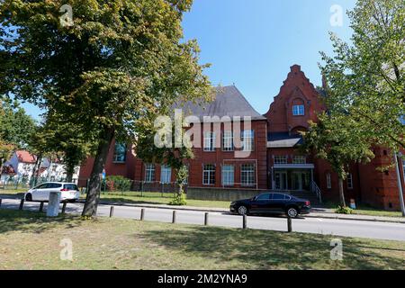 Abbildung zeigt die Schule „Selam College“ in Genk, Freitag, 30. August 2019. Der flämische Bildungsminister kündigte an, dass die Schule nicht die erforderlichen Arbeitserlaubnisse erhalten werde, und behauptete, dass die grundlegenden Menschenrechte nicht geachtet würden. BELGA FOTO NICOLAS MAETERLINCK Stockfoto