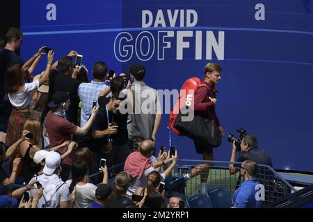 Der belgische David Goffin kommt zu einem Tennisspiel zwischen dem belgischen David Goffin (ATP 15) und dem Schweizer Roger Federer (ATP 3), in der vierten Runde der Men's Singles of the US Open Grand Slam Tennis Turnier, in Flushing Meadow, in New York City, USA, Sonntag, 01. September 2019. BELGA FOTO YORICK JANSENS Stockfoto