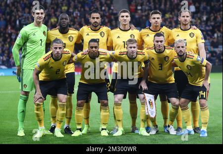 (Top L-R), Belgiens Torwart Thibaut Courtois, Belgiens Romelu Lukaku, Belgiens Nacer Chadli, Belgiens Thomas Meunier, Belgiens Leander Dendoncker, Jan Vertonghen in Belgien, Toby Alderweireld in Belgien, Youri Tielemans in Belgien, Kevin De Bruyne in Belgien, Thomas Vermaelen in Belgien und Dries Mertens in Belgien stellen sich vor einem Qualifikationsspiel zwischen Schottland und der belgischen Nationalmannschaft, den Red Devils im Stadion Hampden Park in Glasgow, Schottland, als Gruppenbild dar. Montag, 09. September 2019. Das ist das sechste von zehn Spielen in der Gruppe I.. BELGA PHOTO VIRGINIE LEFOUR Stockfoto