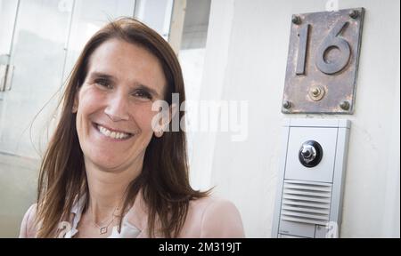 Sophie Wilmes, neu ernannte Premierministerin, abgebildet vor der Wetstraat 16 - Rue de la Loi 16, die Rede des Kabinetts des Premierministers, am Montag, den 28. Oktober 2019 in Brüssel. Wilmes ist Nachfolger von Michel, der am 01. Dezember Präsident des Europäischen Rates wird. Sie ist die erste Premierministerin Belgiens. BELGA FOTO BENOIT DOPPPAGNE Stockfoto