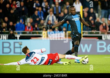 Julien De Sart von Kortrijk und Mbaye Diagne von Club's kämpfen um den Ball während eines Fußballspiels zwischen Club Brügge und KV Kortrijk, Samstag, den 02. November 2019 in Brügge, am 14. Tag der belgischen Fußballmeisterschaft „Jupiler Pro League“ 2019-2020. BELGA FOTO KURT DESPLENTER Stockfoto