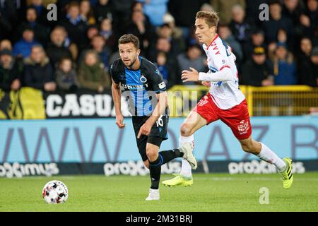 Siebe Schrijvers des Clubs und Julien De Sart von Kortrijk kämpfen um den Ball während eines Fußballspiels zwischen Club Brügge und KV Kortrijk, Samstag, den 02. November 2019 in Brügge, am 14. Tag der belgischen Fußballmeisterschaft „Jupiler Pro League“ 2019-2020. BELGA FOTO KURT DESPLENTER Stockfoto