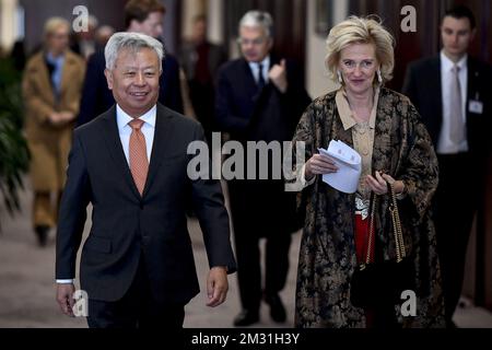 Jin Liqun, Präsident der AIIB und Prinzessin Astrid von Belgien, zeigte sich am ersten Tag einer belgischen Wirtschaftsreise nach China am Montag, den 18. November 2019, bei der Asiatischen Infrastruktur-Investitionsbank (AIIB). Mehrere föderale und regionale Minister begleiten die Prinzessin vom 18. Bis 23. November auf einer Wirtschaftsmission nach China. BELGA FOTO DIRK WAEM Stockfoto