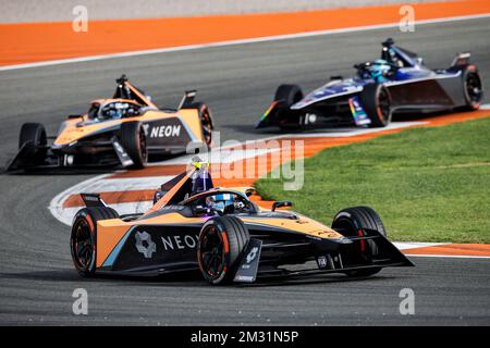 05 HUGHES Jake (gbr), Neom McLaren Formula E Team, Spark-Nissan, Nissan e-4ORCE 04, Action 58 Rast René (ger), Neom McLaren Formula E Team, Spark-Nissan, Nissan e-4ORCE 04, Action 07 GUNTHER Maximilian (ger), Maserati MSG Racing, Spark-Venturi, Aktion auf der Hankook Pressekonferenz während der ABB FIA Formula E Valencia Testing 2022 auf dem Circuit Ricardo Tormo vom 13. Bis 16. Dezember 2022 in Cheste, Spanien - Photo Xavi Bonilla / DPPI Stockfoto