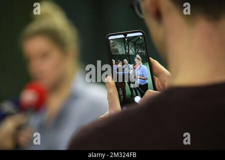 Die belgische Tennisspielerin Kim Clijsters, die in einem Open-Media-Moment bei der Rückkehr der belgischen ehemaligen Weltmeisterin Kim Clijsters in ihrem Tenniscenter namens Kiml Clijsters Sports & Health Club in Bree, Mittwoch, den 15. Januar 2020, fotografiert wurde. BELGA FOTO YORICK JANSENS Stockfoto