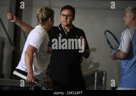 Der belgische Tennisspieler Kim Clijsters und der Berater von Kim Clijsters Carl Maes bildeten in einem Open-Media-Moment die Rückkehr der belgischen ehemaligen Weltmeisterin Kim Clijsters in ihrem Tenniscenter namens Kiml Clijsters Sports & Health Club in Bree, Mittwoch, den 15. Januar 2020. BELGA FOTO YORICK JANSENS Stockfoto