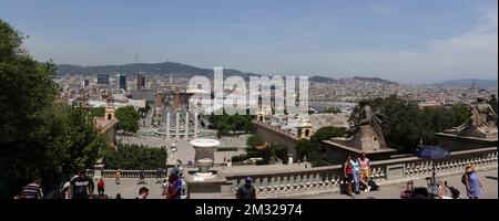 Ein Panorama der Stadt Barcelona vom Aussichtspunkt des Nationalmuseums für Kunst von Katalonien Stockfoto