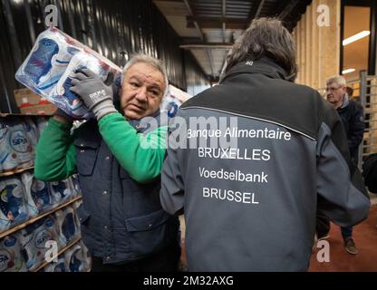 Abbildung zeigt die Verteilung von Lebensmitteln in der Lebensmittelbank Brüssel/Brabant am Dienstag, den 11. Februar 2020 in Brüssel. BELGA FOTO BENOIT DOPPPAGNE Stockfoto