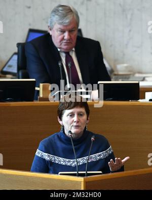 Alice Bernard von PTB wurde auf einer Plenarsitzung des Wallonischen parlaments im Wallonischen parlament in Namur am Mittwoch, den 11. März 2020, fotografiert. BELGA FOTO ERIC LALMAND Stockfoto