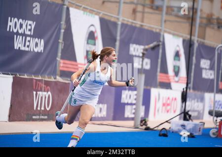 Valencia, Spanien. 14.. Dezember 2022. Kathryn Mullan von Irland #9 in Aktion während des FIH Hockey Women's Nations Cup Spanien 2022 auf dem Poliesportiu Municipal Verge del Carme.(Endergebnisse; Irland 2:2 Korea ) Kredit: SOPA Images Limited/Alamy Live News Stockfoto