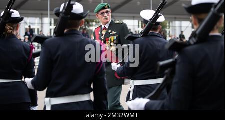 Ehemaliger Generalverteidiger Marc Compernol, Bild während der Zeremonie zur Übertragung des Befehls des belgischen Verteidigungschefs an der königlichen Militärschule in Brüssel, Freitag, den 10. Juli 2020. BELGA FOTO BENOIT DOPPPAGNE Stockfoto