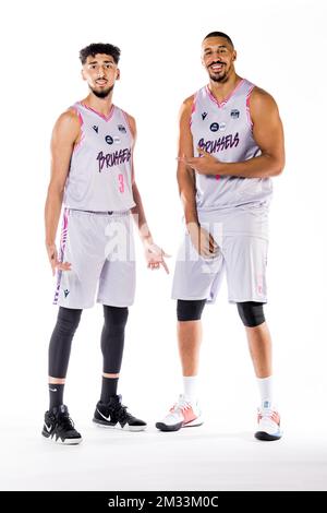 Ayoub Nouhi und Ryan Richards posieren bei einem Fotoshooting des belgischen Basketballteams Phoenix Brussels, vor der EuroMillions League 2020-2021, Freitag, den 09. Oktober 2020 in Brüssel. BELGA FOTO JASPER JACOBS Stockfoto