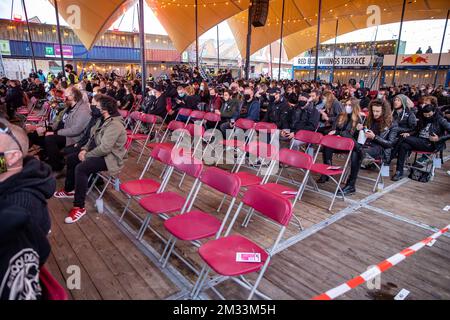 Abbildung zeigt ein Konzert von Depart XXL auf dem koronaproof Event Square in Kortrijk, Samstag, den 10. Oktober 2020. BELGA FOTO KURT DESPLENTER Stockfoto