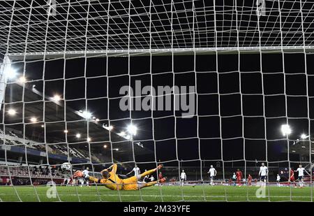 Der englische Torwart Jordan Pickford hält den Ball während eines Fußballspiels der Nations League zwischen der belgischen Nationalmannschaft Red Devils und England nicht an, dem fünften Spiel (von sechs) in der Liga A, Gruppe 2, Sonntag, den 15. November 2020 in Leuven. BELGA FOTO DIRK WAEM Stockfoto