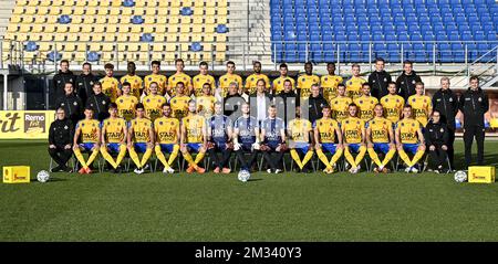 Die Spieler von Waasland-Beveren posieren für den Fotografen, das zweite 2020-2021-Fotoshooting des belgischen Fußballvereins Waasland-Beveren, Mittwoch, den 25. November 2020 in Beveren. BELGA FOTO DIRK WAEM Stockfoto