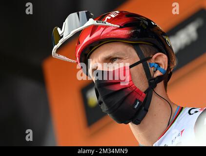 Portugiesische Rui Costa von den Vereinigten Arabischen Emiraten zu Beginn der sechsten Etappe der 79.. Ausgabe des Radrennen Paris-Nizza, 219km von Brignoles nach Biot, Frankreich, Freitag, 12. März 2021. BELGA FOTO DAVID STOCKMAN Stockfoto