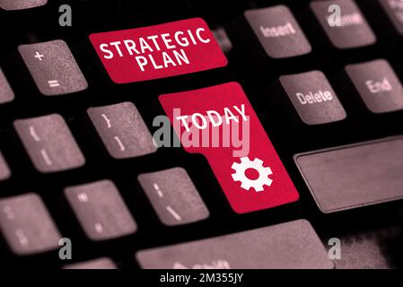 Schreiben mit Anzeige des Textes Strategieplan. Geschäftskonzept Ein Prozess, bei dem Strategien definiert und Entscheidungen getroffen werden Stockfoto