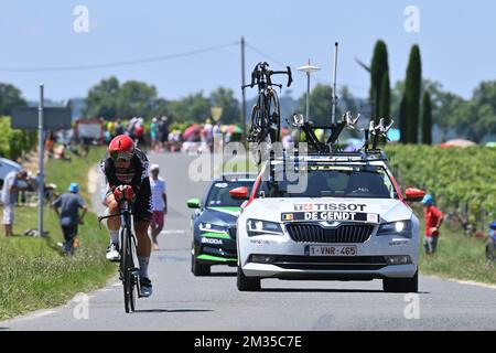 Der belgische Thomas De Gendt von Lotto Soudal reitet auf der Bühne 19 der 108.. Ausgabe des Radrennen Tour de France, einem 30,8km. Einzelversuch von Libourne nach Saint-Emilion in Frankreich, Samstag, den 17. Juli 2021. Die diesjährige Tour de France findet vom 26. Juni bis zum 18. Juli 2021 statt. BELGA FOTO DAVID STOCKMAN Stockfoto