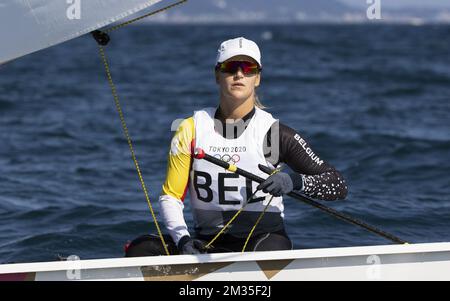 Die belgische Emma Plasschaert zeigte sich in Aktion während des Medaillenrennen der einköpfigen Laser-Segeltour für Frauen am zehnten Tag der Olympischen Spiele 2020 in Tokio, Japan, am Sonntag, den 01. August 2021. Die verschoben Olympischen Sommerspiele 2020 finden vom 23. Juli bis zum 8. August 2021 statt. BELGA FOTO BENOIT DOPPPAGNE Stockfoto