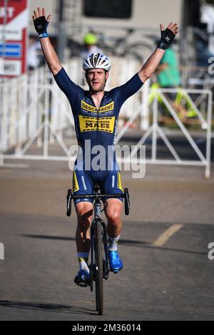 Der belgische Daan Soete feiert, dass er die Ziellinie überquert und beim Trek CX Cup Cyclocross am Freitag, den 08. Oktober 2021 in Waterloo, Wisconsin, USA, das Elite-Rennen der Männer gewinnt. BELGA FOTO DAVID STOCKMAN Stockfoto