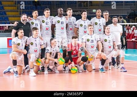 Civitanova Marche, Italien. 14.. Dezember 2022. Tours VB während Cucine Lube Civitanova vs Tours VB, CEV Champions League Volleyballspiel in Civitanova Marche, Italien, Dezember 14 2022 Kredit: Unabhängige Fotoagentur/Alamy Live News Stockfoto