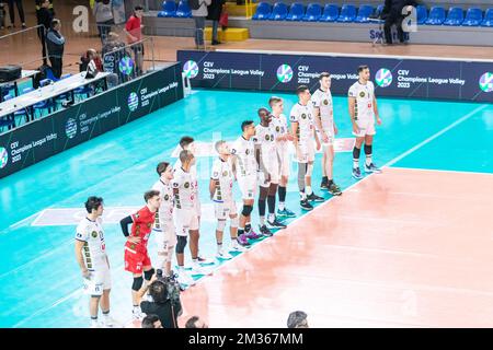 Civitanova Marche, Italien. 14.. Dezember 2022. Tours VB während Cucine Lube Civitanova vs Tours VB, CEV Champions League Volleyballspiel in Civitanova Marche, Italien, Dezember 14 2022 Kredit: Unabhängige Fotoagentur/Alamy Live News Stockfoto