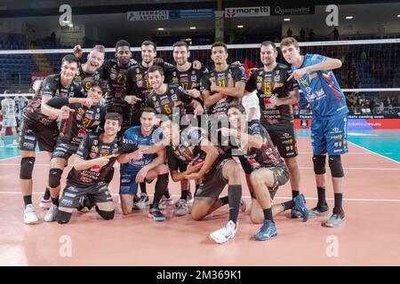 Civitanova Marche, Italien. 14.. Dezember 2022. Cucine Lube Civitanova während Cucine Lube Civitanova vs Tours VB, CEV Champions League Volleyballspiel in Civitanova Marche, Italien, Dezember 14 2022 Kredit: Independent Photo Agency/Alamy Live News Stockfoto