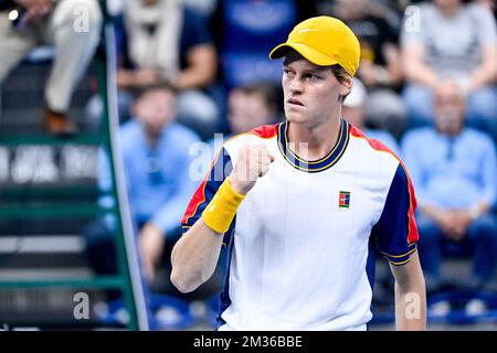 Italienischer Jannik-Sünder während eines Tennisspiels zwischen italienischem Sünder und argentinischem Schwartzman, dem Finale der Singles beim European Open Tennis ATP-Turnier, in Antwerpen, Sonntag, den 24. Oktober 2021. BELGA FOTO LAURIE DIEFFEMBACQ Stockfoto