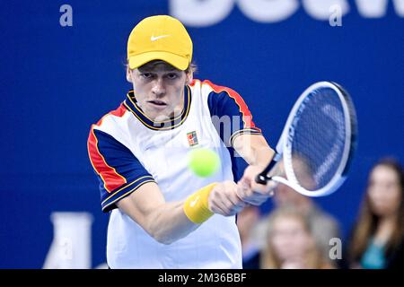 Italienischer Jannik-Sünder während eines Tennisspiels zwischen italienischem Sünder und argentinischem Schwartzman, dem Finale der Singles beim European Open Tennis ATP-Turnier, in Antwerpen, Sonntag, den 24. Oktober 2021. BELGA FOTO LAURIE DIEFFEMBACQ Stockfoto