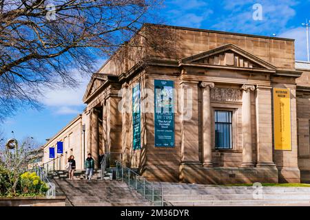 Das Weston Park Museum ist ein Museum im Weston Park. Es ist das größte Museum von Sheffield und befindet sich in einem denkmalgeschützten Gebäude der Kategorie II und wird von den Museen She geleitet Stockfoto