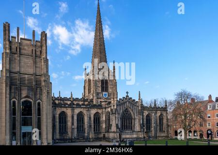 Die Kathedrale St. Peter und St. Paul, Sheffield, besser bekannt als Sheffield Cathedral, ist die Kathedrale der Kirche von England Stockfoto