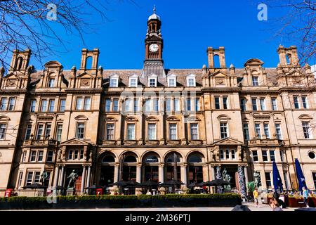 The former Leeds General Post Office covers the northwest side of the City Square. It is a Grade II listed building, in classical style by architect S Stock Photo