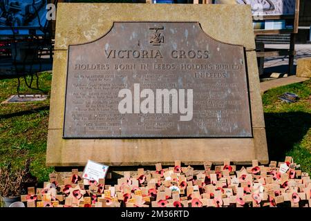 Victoria Cross Holders Memorial. Includes both those born in Leeds and buried in Leeds. Leeds, West Yorkshire, Yorkshire and the Humber, England, Unit Stockfoto