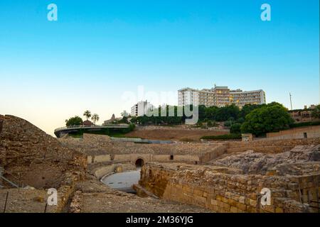 Amphitheater von Tarragona römischen Ruinen bei Sonnenuntergang in Katalonien Spanien Stockfoto