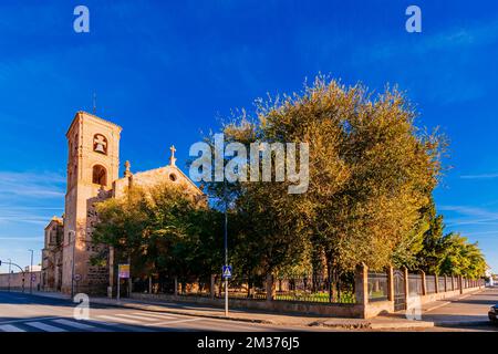 Kirche und Kloster der Himmelfahrt von Calatrava. Convento de la Asunción de Calatrava. Es wurde 1519 als Krankenhaus gebaut. Später wurde es so Stockfoto