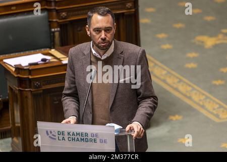 Maxime Prevot von CDH, abgebildet auf einer Plenarsitzung der Kammer im Bundesparlament in Brüssel am Donnerstag, den 09. Dezember 2021. BELGA FOTO HADRIEN DURE Stockfoto