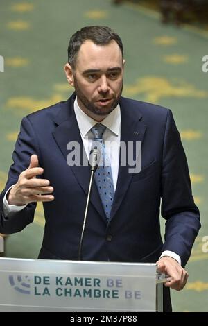 Maxime Prevot von CDH, abgebildet auf einer Plenarsitzung der Kammer im Bundesparlament in Brüssel am Donnerstag, den 13. Januar 2022. BELGA FOTO DIRK WAEM Stockfoto