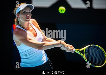 US' Danielle Collins in Aktion während einer Runde von sechzehn Spielen in den Frauengeschwistern zwischen belgischen Mertens und US' Collins beim Grand-Slam-Tennisturnier „Australian Open“, Montag, den 24. Januar 2022 in Melbourne Park, Australien. Die 2022. Ausgabe des Australian Grand Slam findet vom 17.. Januar bis 30.. Januar statt. BELGA FOTO PATRICK HAMILTON Stockfoto