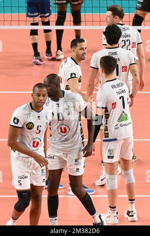 Civitanova Marche, Italien. 14.. Dezember 2022. Tours VB Team während Cucine Lube Civitanova vs Tours VB, CEV Champions League Volleyballspiel in Civitanova Marche, Italien, Dezember 14 2022 Kredit: Unabhängige Fotoagentur/Alamy Live News Stockfoto