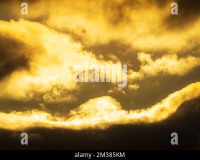 Clouds at sunset over Lake Windermere in Ambleside, Lake District, UK. Stockfoto