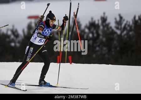 Die belgische Biathletin Lotte ist während des Biathlon-Rennens der Frauen 15km im National Biathlon Center in Zhangjiakou bei den Olympischen Winterspielen 2022 in Peking, China, am Montag, den 07. Februar 2022 in Aktion dargestellt. Die Olympischen Winterspiele finden vom 4. Februar bis zum 20. Februar 2022 statt. BELGA FOTO LAURIE DIEFFEMBACQ Stockfoto