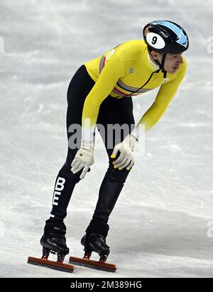 Die belgische Kurzstreckenläuferin Stijn Desmet reagiert nach den Qualifizierungen der Männer-Kurzstreckenläuferin 500m bei den Olympischen Winterspielen 2022 in Peking, China, Freitag, den 11. Februar 2022. Die Olympischen Winterspiele finden vom 4. Februar bis zum 20. Februar 2022 statt. BELGA FOTO LAURIE DIEFFEMBACQ Stockfoto