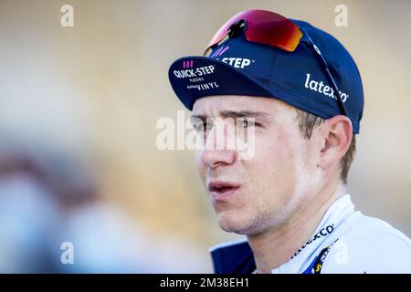 Belgisches Remco Evenepoel von Quick-Step Alpha Vinyl, abgebildet nach der vierten Etappe des Radrennen Volta Ao Algarve, einem individuellen Zeitversuch von Vila Real de Santo Antonio nach Tavira (32,2km), in Portugal, Samstag, 19. Februar 2022. Die Tour durch die Algarve findet von 16 bis 20 Ferbuary im Süden Portugals statt. BELGA FOTO FILIPE FARINHA Stockfoto