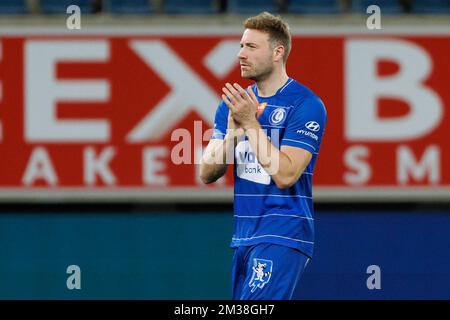 Das Laurent Depoitre von Gent feiert am Mittwoch, den 23. Februar 2022, ein Fußballspiel zwischen KAA Gent und Royal Football Club Seraing in Gent, einem vertagten Spiel am 28. Tag der ersten Division der „Jupiler Pro League“ der belgischen Meisterschaft. BELGA FOTO KURT DESPLENTER Stockfoto