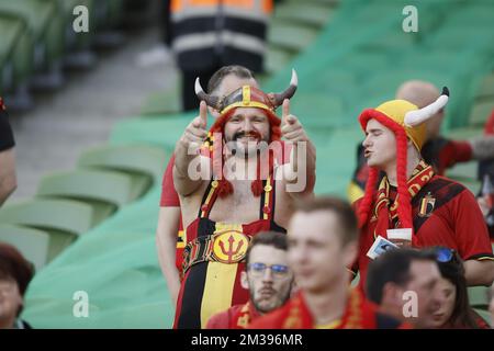 Die belgischen Fans bildeten sich vor einem Freundschaftsspiel zwischen Irland und der belgischen Nationalmannschaft, den Red Devils, am Samstag, den 26. März 2022 in Dublin. BELGA FOTO BRUNO FAHY Stockfoto