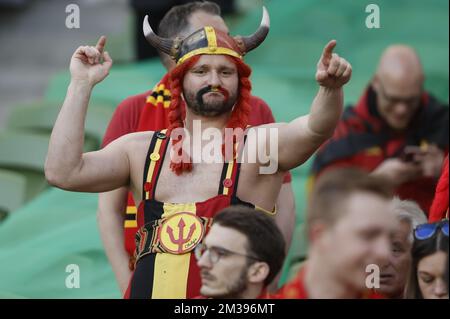 Die belgischen Fans bildeten sich vor einem Freundschaftsspiel zwischen Irland und der belgischen Nationalmannschaft, den Red Devils, am Samstag, den 26. März 2022 in Dublin. BELGA FOTO BRUNO FAHY Stockfoto