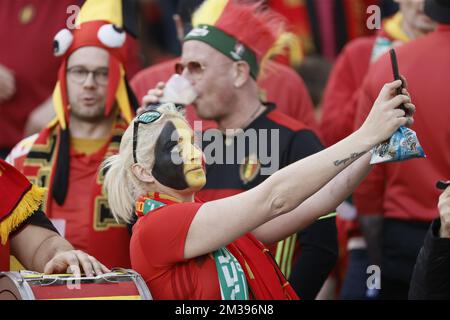 Die belgischen Fans bildeten sich vor einem Freundschaftsspiel zwischen Irland und der belgischen Nationalmannschaft, den Red Devils, am Samstag, den 26. März 2022 in Dublin. BELGA FOTO BRUNO FAHY Stockfoto